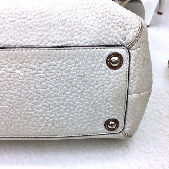 Authentic Coach White Big Leather Handbag - Picture 2 of 3