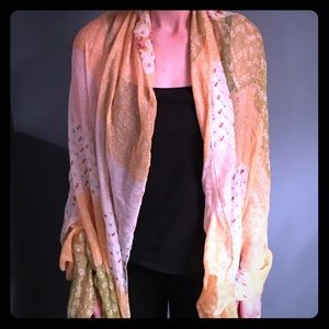 Floral print scarf