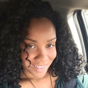 Meet your Posher, Ebony