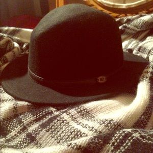 Black OBEY Felt Hat