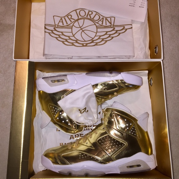 Air Jordan Retro 6s Gold Pinnacles