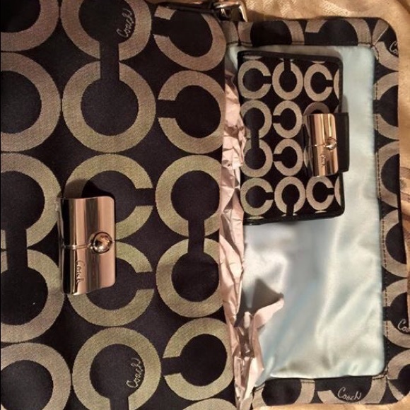 Coach Purse & Wallet