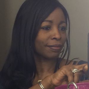 Meet your Posher, Jenelle