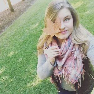 Meet your Posher, Kaci