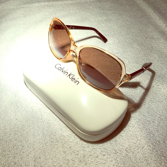 NWT Calvin Klein sunglasses