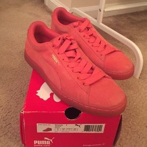 Pink Suede Pumas