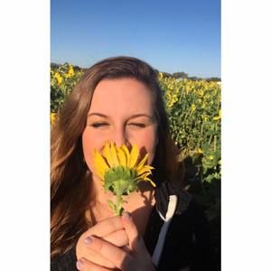 Meet your Posher, Megan