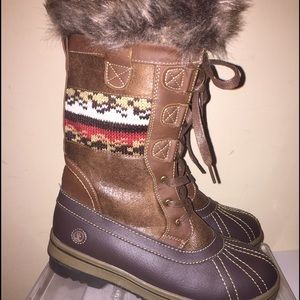 New NorthSide snow boots