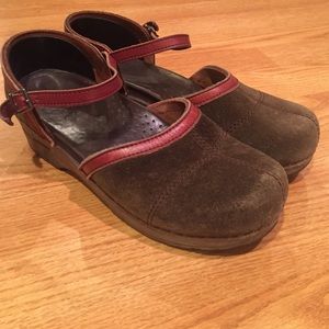 Dansko MaryJane clogs