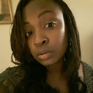 Meet your Posher, Chika