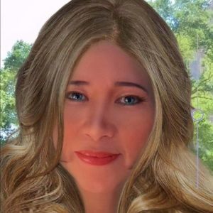 Meet your Posher, Jesusa