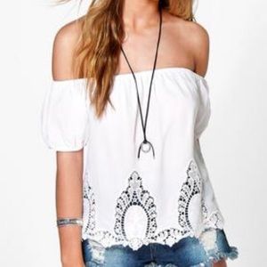 Boohoo NWT Off the Shoulder Crotchet Trim Top