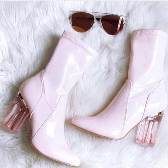 $10 SALE ENDS TONIGHT// LAST1// FAYE Perspex Boots - Picture 3 of 5