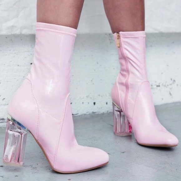 $10 SALE ENDS TONIGHT// LAST1// FAYE Perspex Boots - Picture 2 of 5