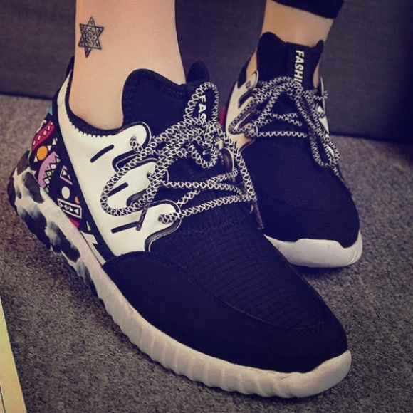 Womens Shoe