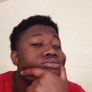 Meet your Posher, Momodu