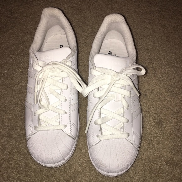 Women Adidas Superstar