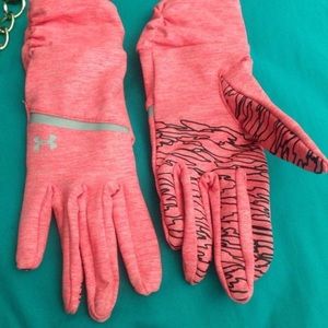 Under armor thermal gloves