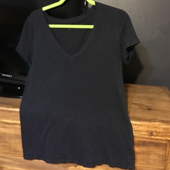 Deep V tishirt