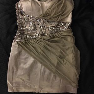 Bebe dress