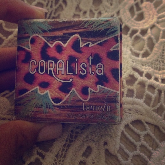 Benefit cosmetics "Coralista"