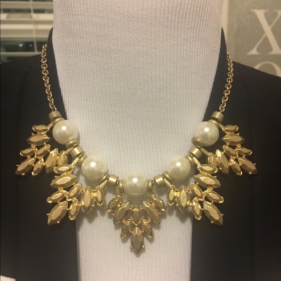 Gold with pearl accent to banana republic choker