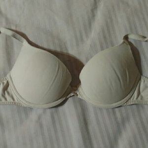 Victoria secrets push up bra