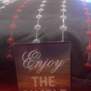 Meet your Posher, Pamela