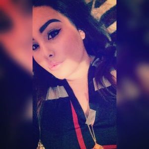 Meet your Posher, Arely