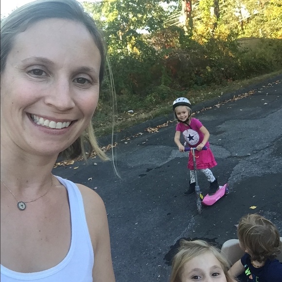 Meet your Posher, Jill - Picture 1 of 1