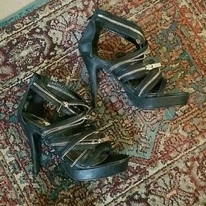 Black Beauties silver "zipper" heels 8.5