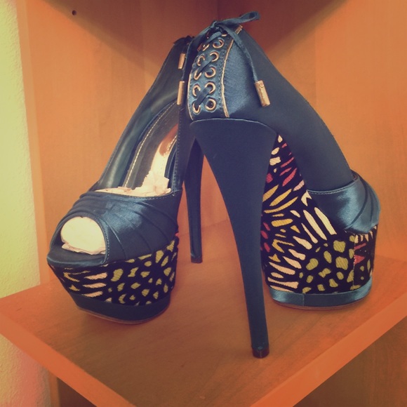 Unused 6 inch Platform Stiletto Pumps by 2LipsToo