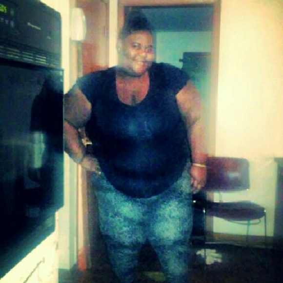 Meet your Posher, Brittany - Picture 2 of 2