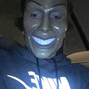 Meet your Posher, Ethan