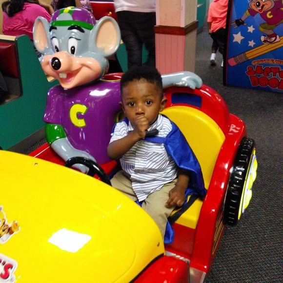 Meet your Posher, Jovan - Picture 1 of 1