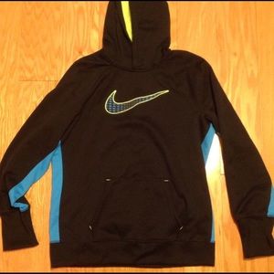***SOLD*** Nike Therma-Fit Hoodie