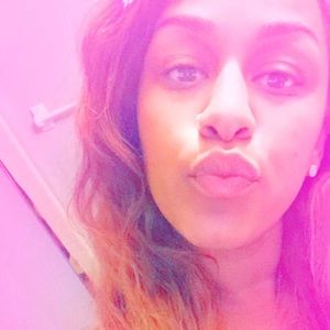 Meet your Posher, Candace