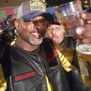 Meet your Posher, Onehundred