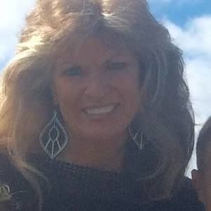 Meet your Posher, Debbie