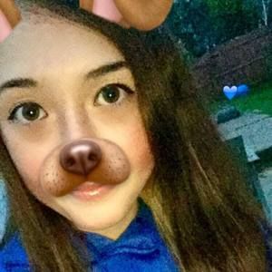 Meet your Posher, Selena