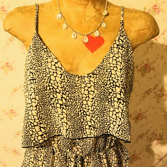 Black and white tank