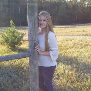 Meet your Posher, Makenzie