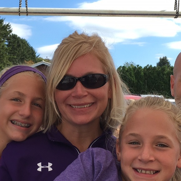 Meet your Posher, Chris - Picture 1 of 1