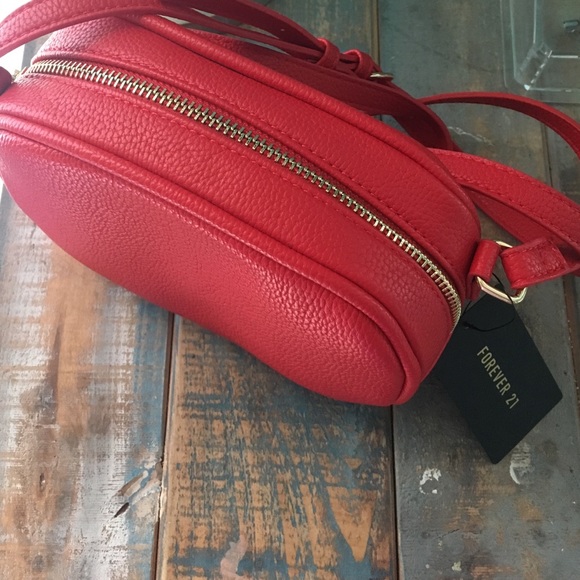 Small red. Cross body bag