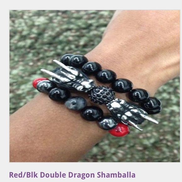 Organic gemstones 3 tier stretchy bracelet.