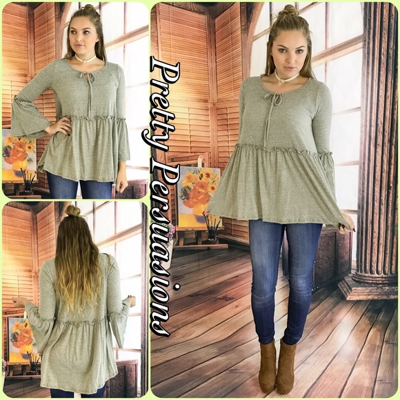 NWT Bell Sleeve Relaxed Boho Peasant Top - Picture 4 of 7