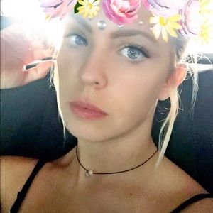 Meet your Posher, Melanie