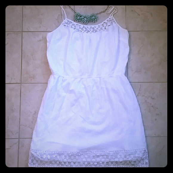 Old Navy white dress with lace detail
