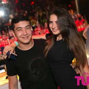 Meet your Posher, Aziz