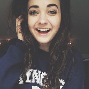 Meet your Posher, Magdalena